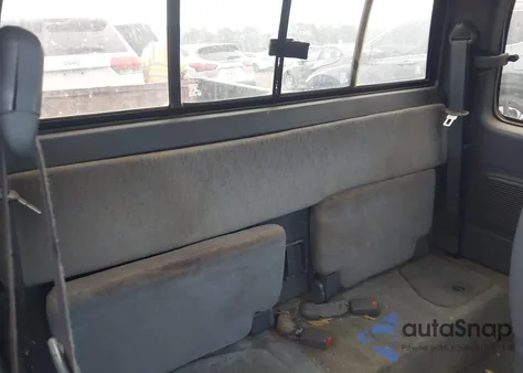 1998 Toyota Tacoma из США, поврежденный, VIN 4TAVL52NXWZ001532